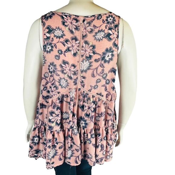 Torrid Womans Sz 1X Plus Blouse Pink Floral Sleeveless Side Tie Ruffle - Picture 7 of 9